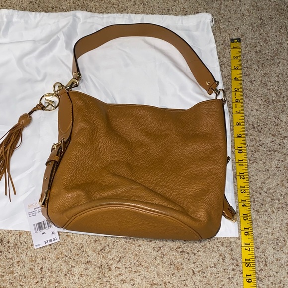 ❌SOLD❌MICHAEL KORS BROOKE MD BUCKET MESSENGER LEATHER BAG - Picture 10 of 10